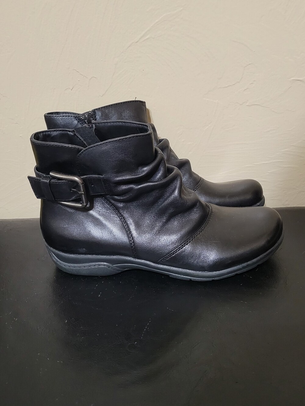 Clarks Women's Chris Sydney Ankle Boots Size 7.5M